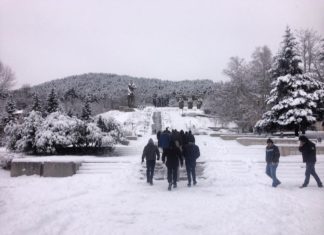 СНИМКИ: Фенове на Ботев и тази година спазиха традицията! Отдадоха почест на патрона на клуба в Калофер