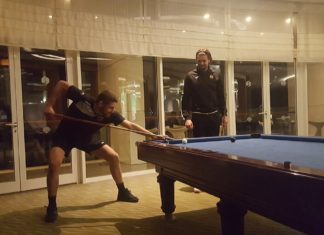 Локо Пд в битка със Славия… на билярд СНИМКА