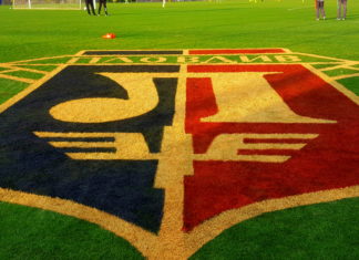 Емблемата на Локомотив краси тренировъчния терен на „черно-белите“ в Алания