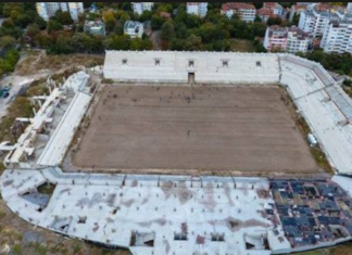 ЕКСКЛУЗИВНО в PlovdivDerby.com: Ботев вади акт 11 за Колежа до средата на март! До тогава на „Източен“ 10 влизат и работници!