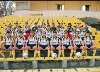 Можете ли да изброите футболистите от тази снимка?