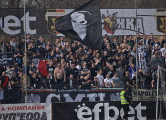 Феновете на Локо с шествие за дербито