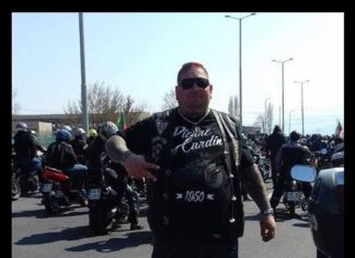 Рокери отдават последна почит на Челсито с шествие