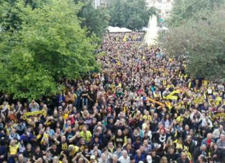 ВИДЕО и СНИМКИ: Ботев отпразнува трофея с феновете в Пловдив! Вижте всичко, което се случи!