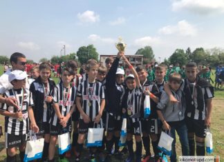 Децата от набор 2004 ще покажат спечелената купа пред феновете на мача с Лудогорец