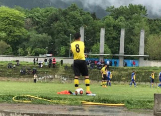 Ботев тресна Левски в Карлово СНИМКИ