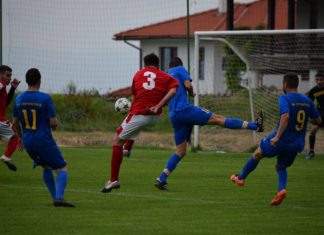 Европейския колеж отупа ПУ на полуфинал на студентското по футбол