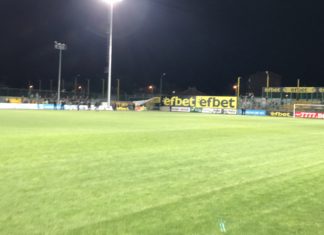 PlovdivDerbyTV: Вижте какво се случи между играчи, фенове на Берoе и привърженици на Ботев Пловдив