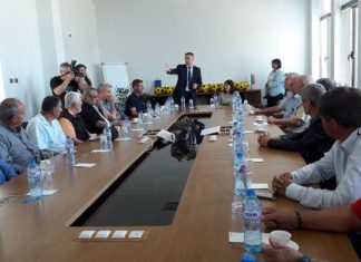 Ветерани на Ботев и президентът на клуба в КЦМ (СНИМКА)