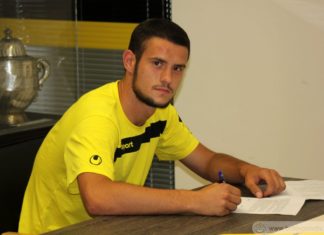 Двама юноши на Ботев подписаха профи договори с клуба!