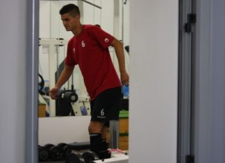 Локо води разговори с Крачунов