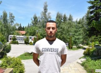 Косовар пристигна на проби в Локо Пд