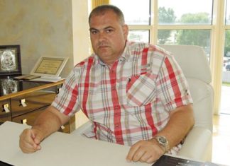 Бизнесменът, подарил рейс на Ботев: Автобусът е Темса и идва директно от завода