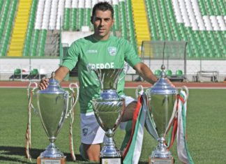 Ботев поглежда към Жоро Андонов или бразилец при раздяла с Антонио Вутов