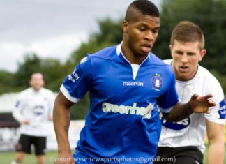 Аксел Босекота e нападателят, с който Ботев преговаря