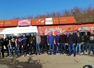 СНИМКА: Ултраси на Локо Пд потеглиха за София! Вижте причината