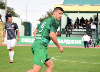 Без да си дава зор Хебър победи Рилски спортист