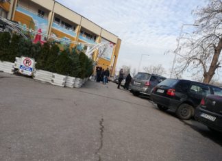 Полицията се ошашави: Лаута Арми на Полиграфията (СНИМКИ)