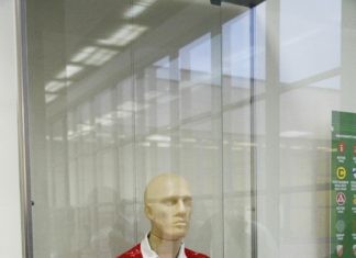 Стотици са разгледали изложбата „100 кадъра от 100 години футбол в Пазарджик” (СНИМКИ)