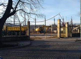След 4 години и половина! Строителна техника пак влезе на Колежа СНИМКИ