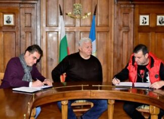 Бултрасите към Зико, Райчев, Филипов и Савов: Безобразията ви ще бъдат записани с кървави букви в историята на най-стария футболен клуб