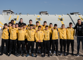 Неделев и компания символично дадоха старта на посяването на тревата на стадион „Христо Ботев“