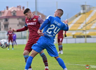 Гигант (Съединение) и Ботев играят контрола в Коматево