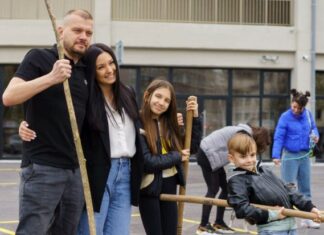 Фенове закупиха и засадиха 42 дръвчета около стадион „Христо Ботев“