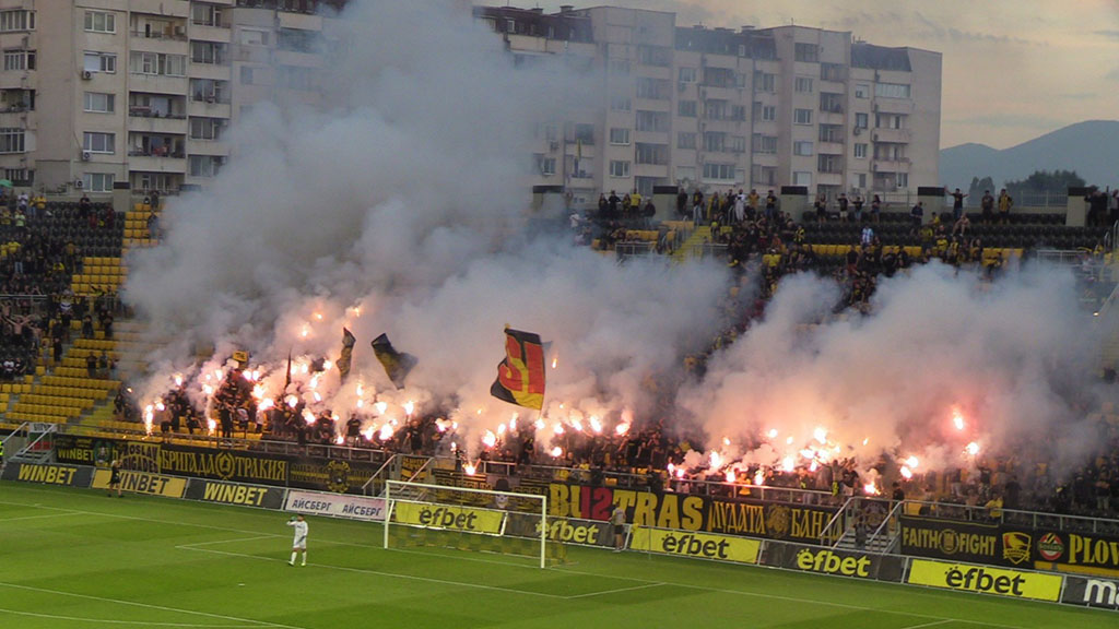 В Ботев Пд обмислят видео стена на Колежа за дербито с Локо Пд