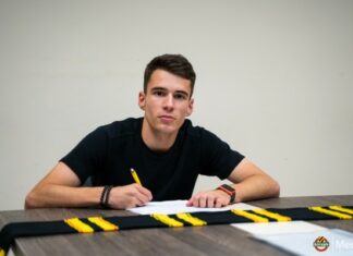 Черноморец Бургас взе халф от Ботев Пловдив