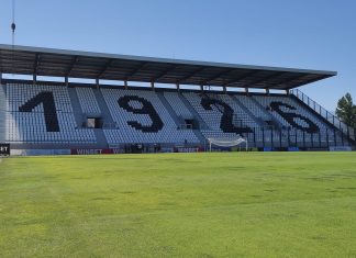 Вижте съставите на Локо Пд и Ботев Враца