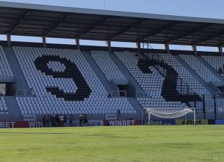 СНИМКИ: 40 верни фена на Локо Пд наредиха всички седалки на новата трибуна