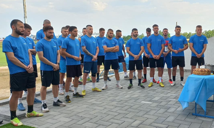 Гигант (Съединение) стартира подготовка с шестима нови