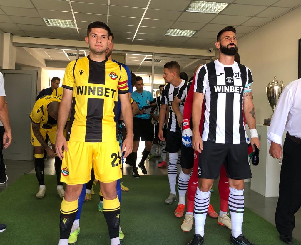 Насрочиха дербито между Ботев и Локо за петък