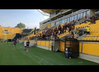 Фенове на Ботев Пд надъхаха с песни футболистите за утрешното Дерби /ВИДЕО/