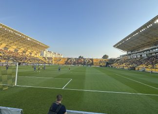 ВИДЕО: Вижте реакцията на публиката на Колежа след резила срещу Крумовград