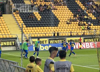 Потъването на Ботев Пловдив продължи!