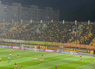 ВИДЕО: 60-метров транспарант на Колежа за Независимостта на България!