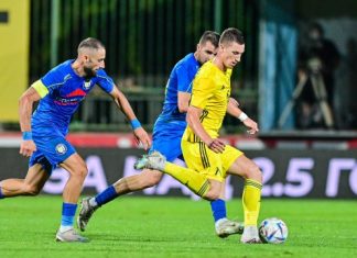 Митко Тонев и Алекс Колев наказаха Левски в Коматево!