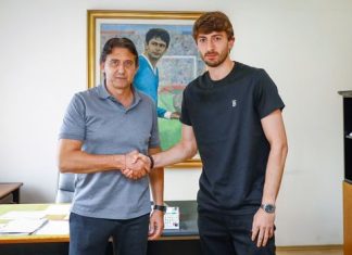 Левски подписа нов договор с Кристиян Димитров