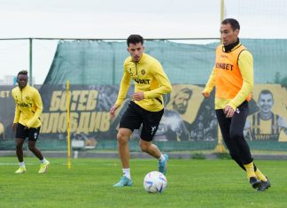 Ботев мисли за лагер в Дубай