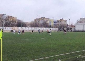 Локо ще прави нов изкуствен терен