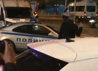 НАГЛОСТТА ИМ НЯМА КРАЙ | Емил Костадинов размаха среден пръст пред националния стадион!