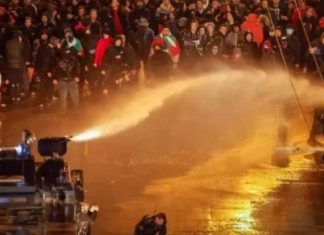 Феновете на Локо Пд: Една лъжа, повторена сто пъти, става истината