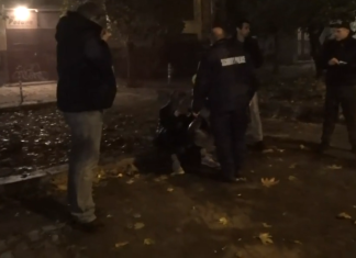 | 1 ранен полицай | Десетки протестиращи по болниците | Mъж e с 50 шева и счупена ръка |