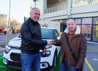 Ботев подари автомобил на „жълто-черен“ фен