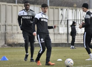 Халф от Германия почна проби в Локомотив