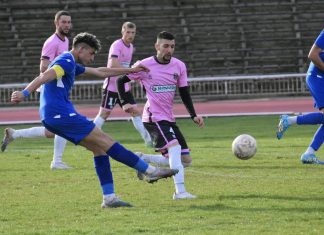 Секирово привлече защитник от Асеновец