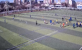 Огромен скандал в детския футбол! Треньори налагат свой колега след мач!(ВИДЕО)