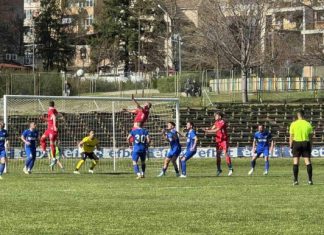 Фенове на Спартак: Не купуваме съдии и не уреждаме мачове! Защо от Карлово не пуснат видео?
